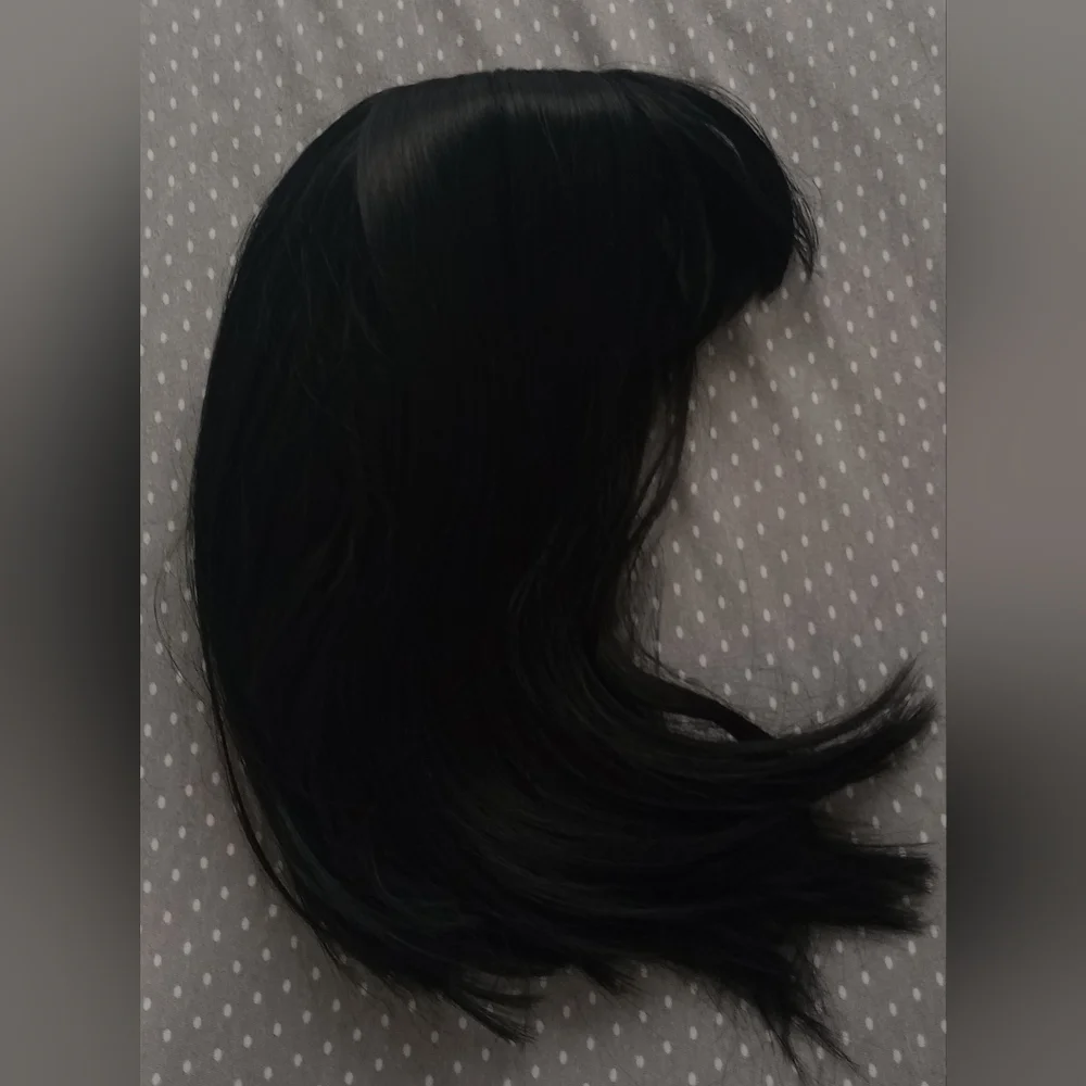 New Elegant Black Wig Tapered Bob 14